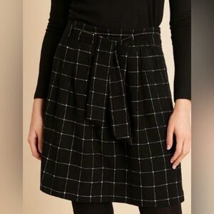 H&M Black & White Windowpane Pattern Paper Bay Waisted Skirt
